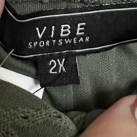 NWT | Vibe | Olive Green Eyelet Dress | Size 2X - Picture 7 of 8